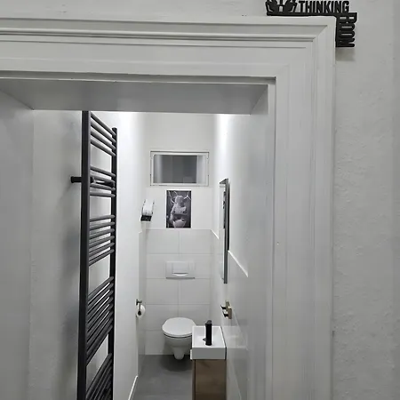 Max Hinterhaus Nyaraló